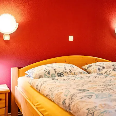 Apartment 'dat Rode Huus' - *